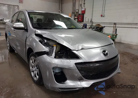 2013 Mazda Mazda3 I Sport из США, поврежденный, VIN JM1BL1UP4D1796510